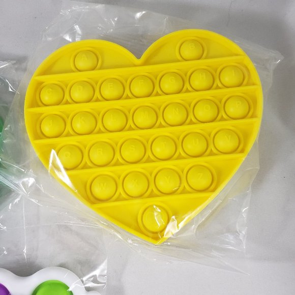 Pop it Toy Fidgit Bundle Push Bubble Sensory Stress Relief 2 + Keychain NIP - Picture 4 of 6